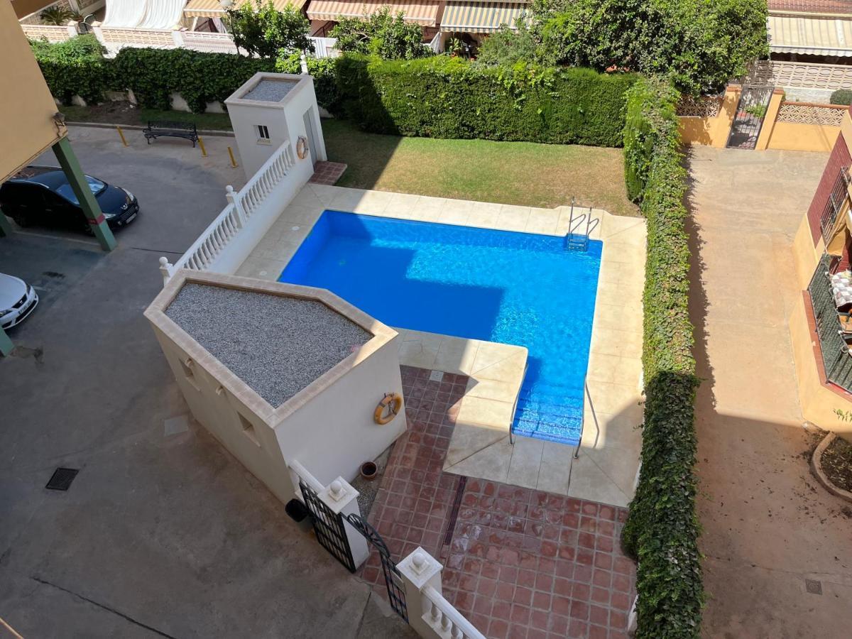 Apartamento Playa Azul Rincón de la Victoria Exterior foto